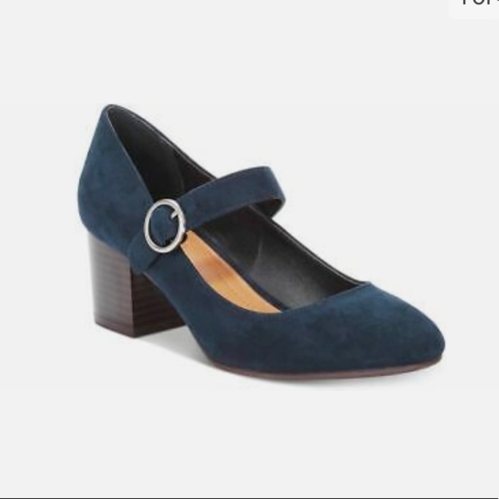 Style & Co navy Jurnae Mary Jane block heel shoes. Size 6M